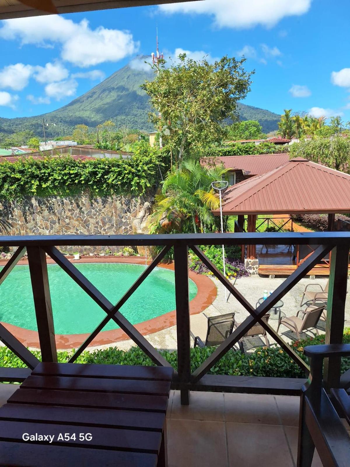 Hotel Iris Arenal 5*